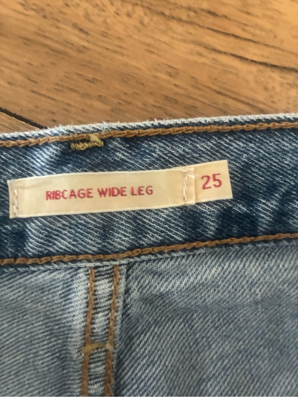 Levi's Ribcage Wide Leg Jeans - Light Blue Denim